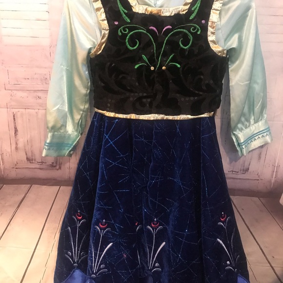 Disney Limited edition Anna dress full set - Picture 16 of 16